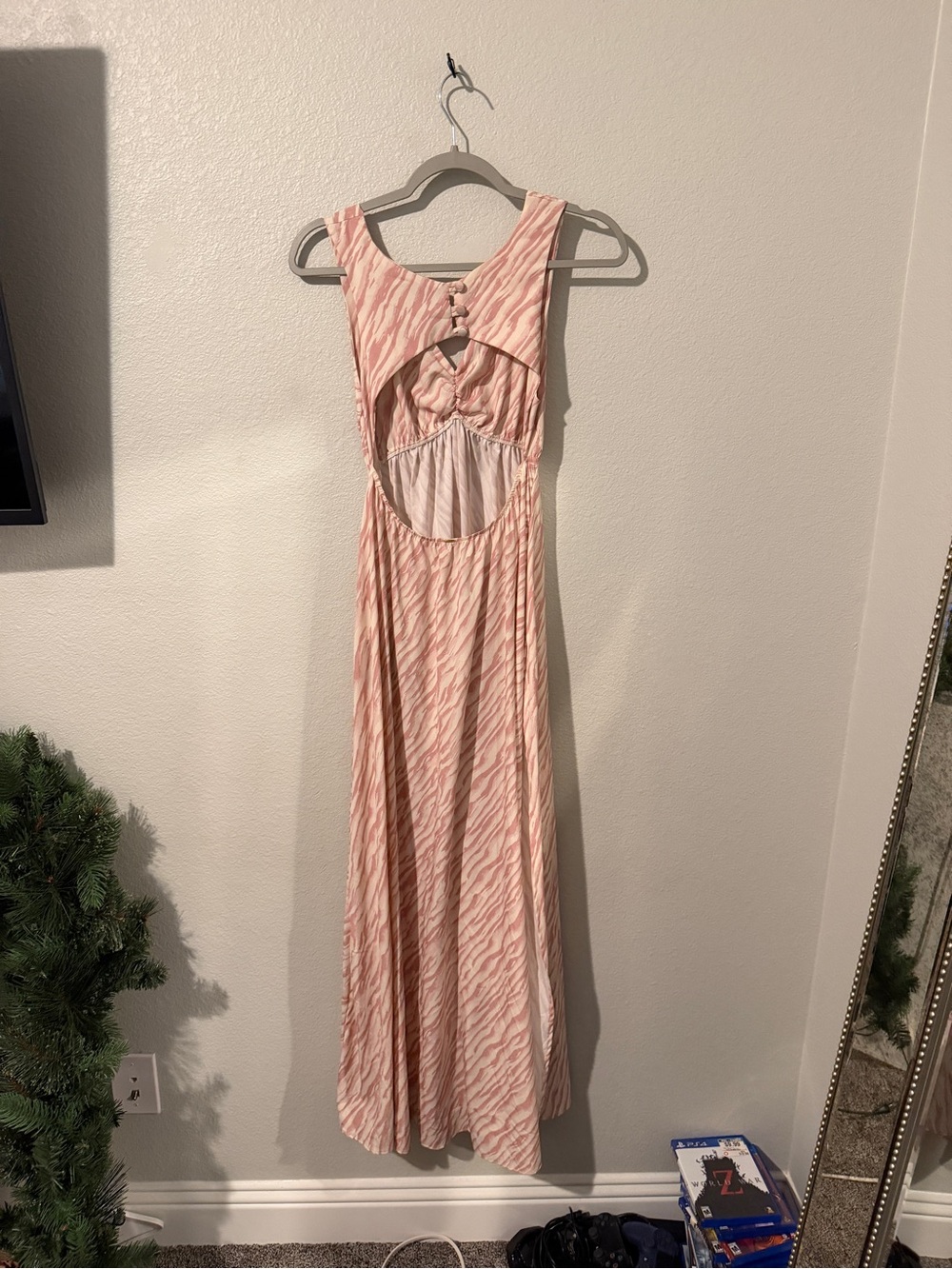 Sleeveless Pink Stripe Maxi Dress with V-Neck - Picture 5 of 5